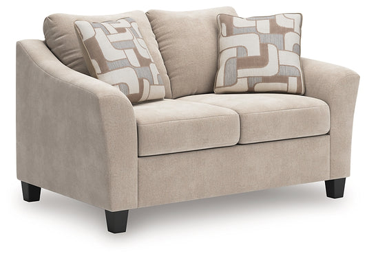 Willarae Loveseat
